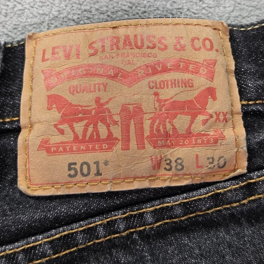 Levis important sizing